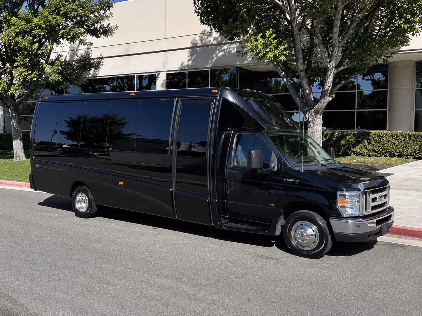 how the number of stops and hold time between them affect total booked hours in pasadena texas
