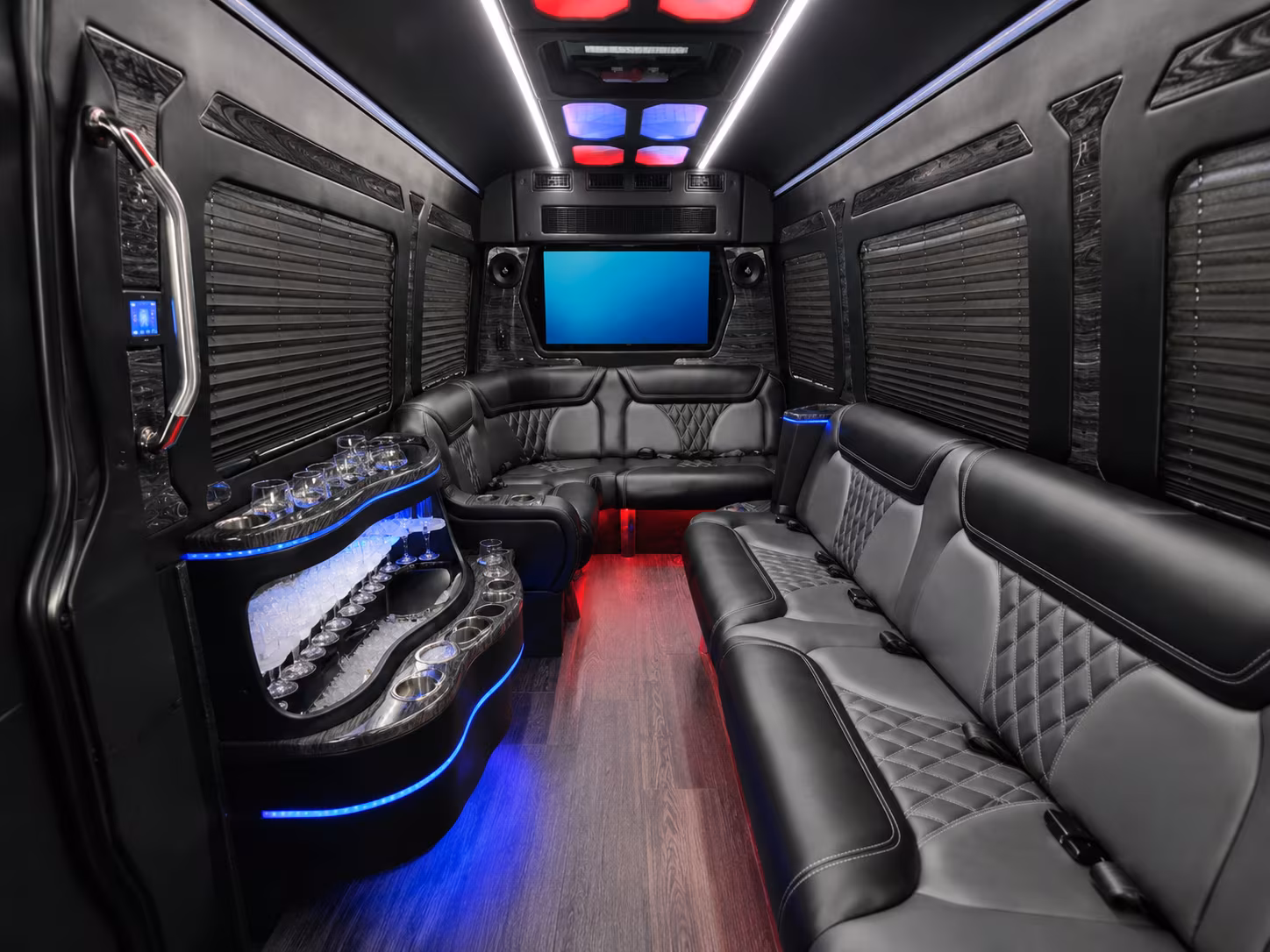 reserve transportation for your next prom 1