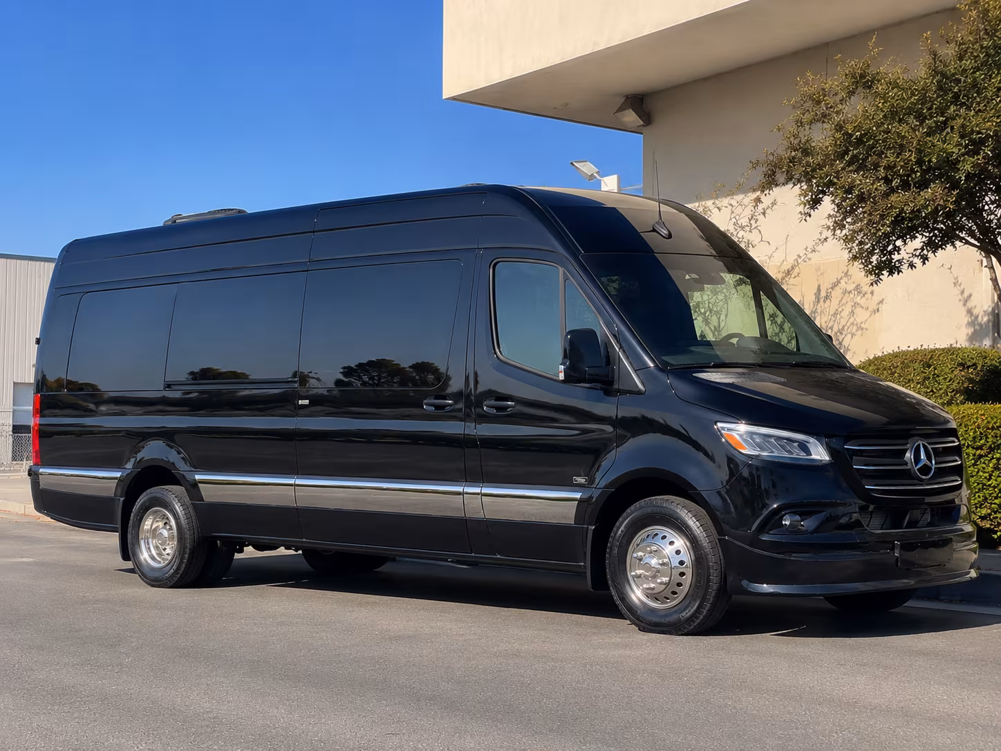 reserve transportation for your next wedding 4